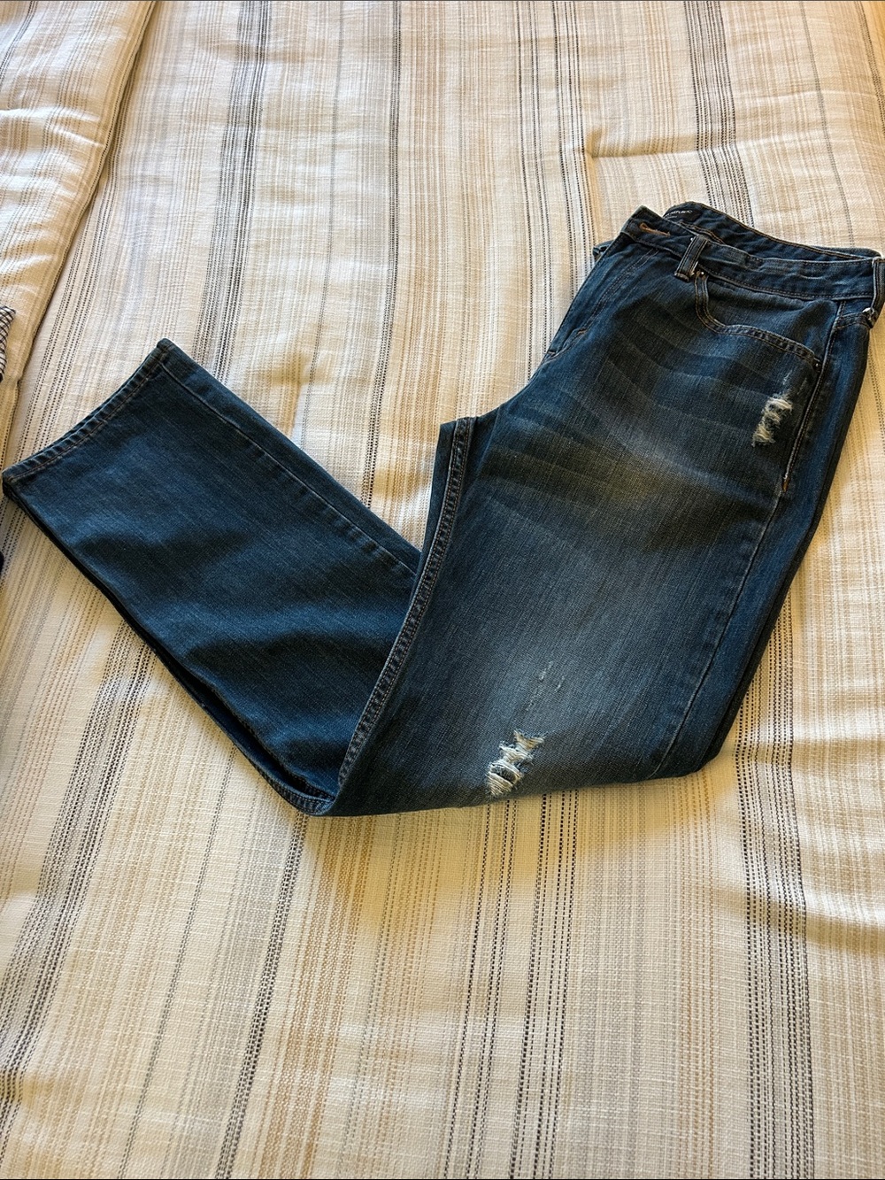 Banana Republic Men's Dark Blue Straight Jeans with Light Distressing - Picture 2 of 5